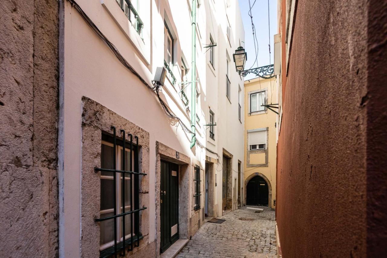Апартаменты Alfama Chic Penabuquel Лиссабон Экстерьер фото