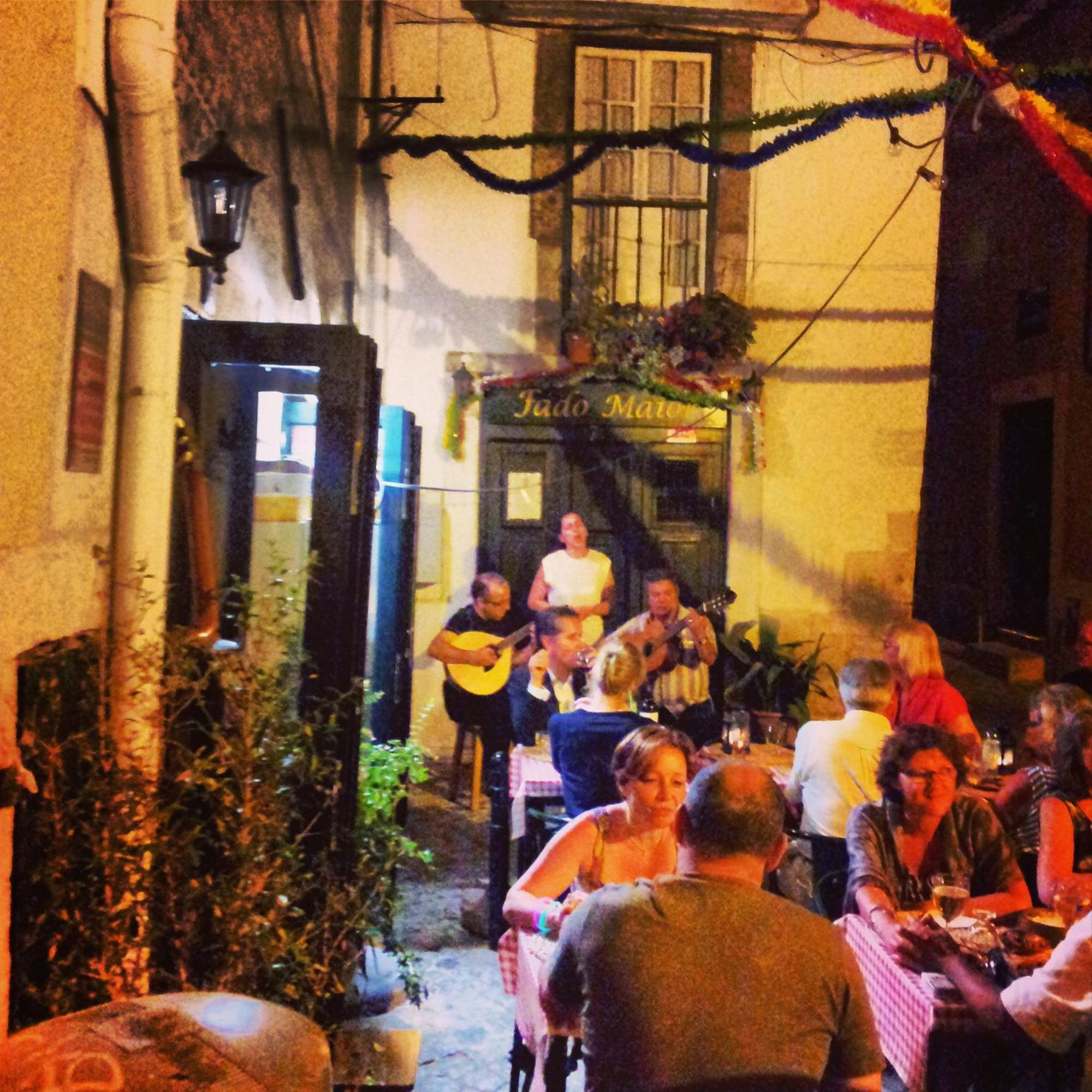 Апартаменты Alfama Chic Penabuquel Лиссабон Экстерьер фото